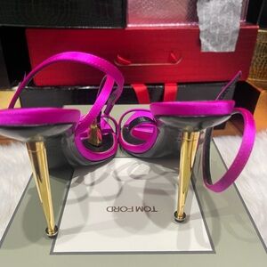 Fuchsia Pink Tom Ford heels worn once in excellent condition
